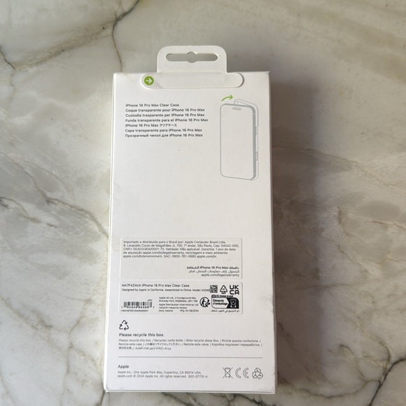 NWT Apple iPhone 16 Pro Max Clear Case MagSafe - Picture 2 of 4